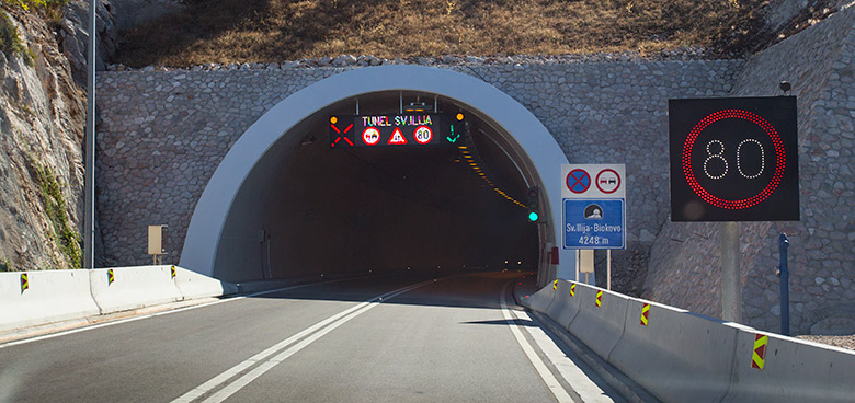 Tunel Sv. Ilija, Baška Voda, Chorvatsko